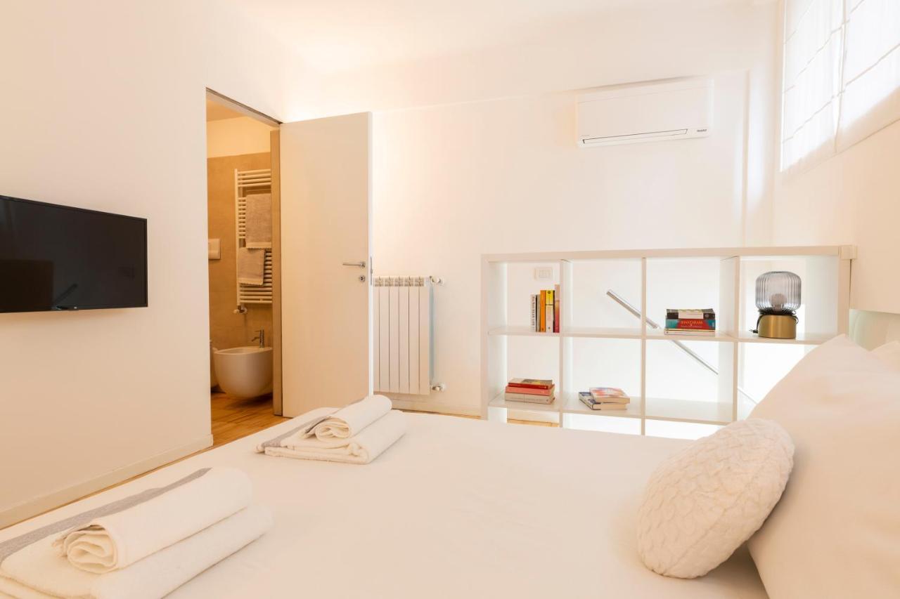 White Sempione Apartment *