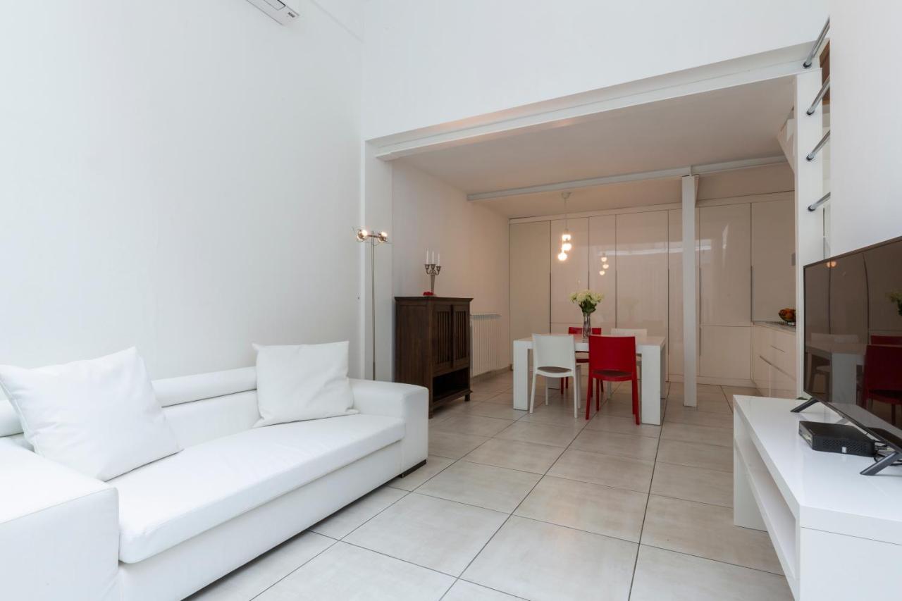 White Sempione Apartment *