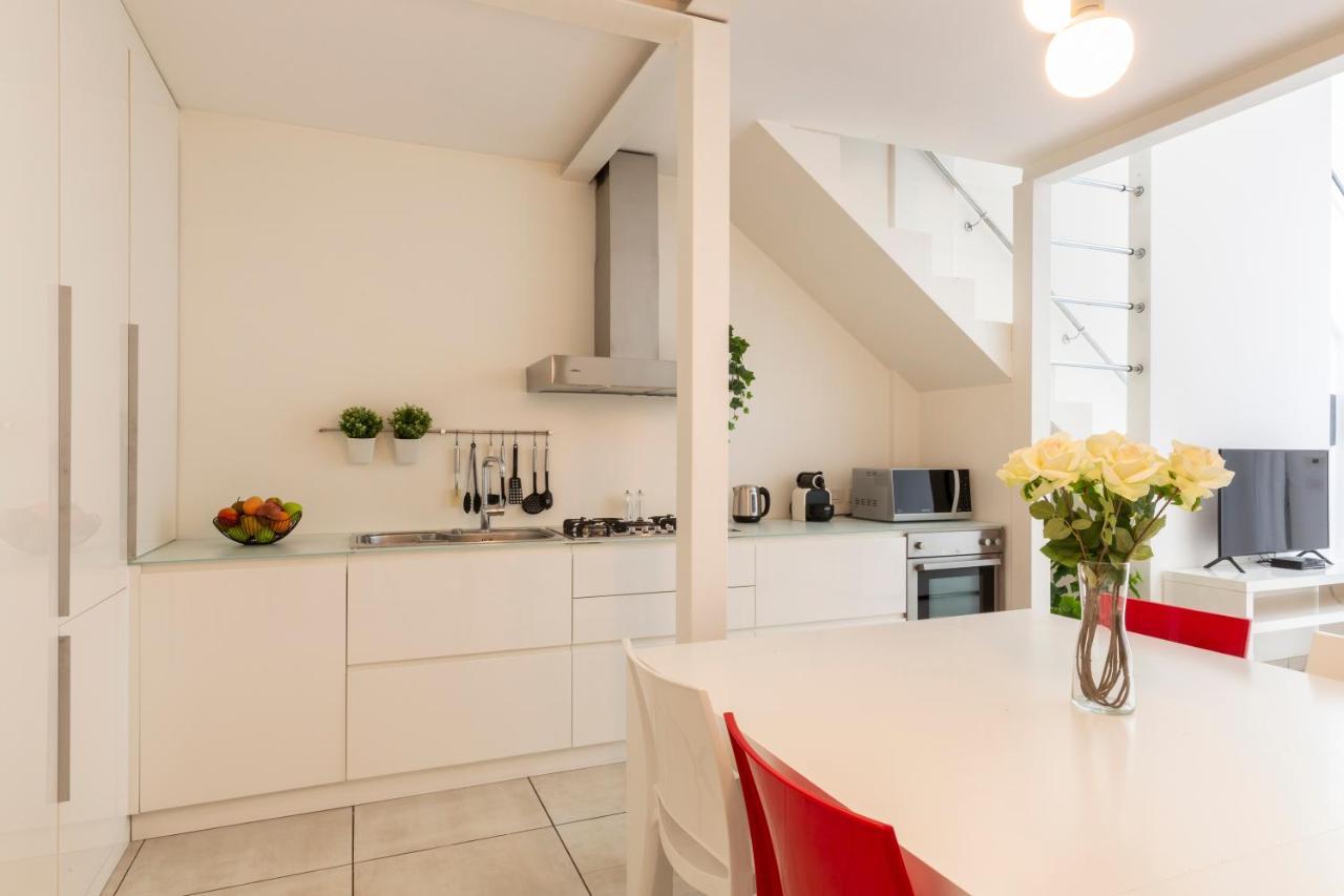 White Sempione Apartment